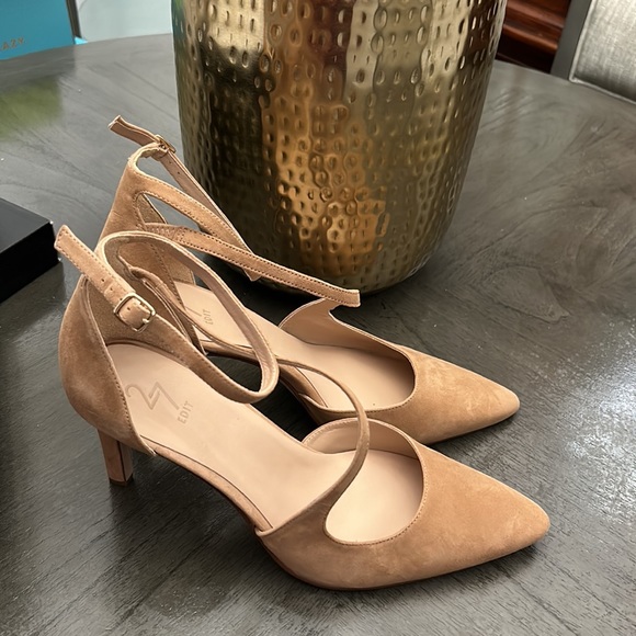 27 EDIT NATURALIZER ABILYN PUMP TAUPE SUEDE (WIDE) - Picture 5 of 12